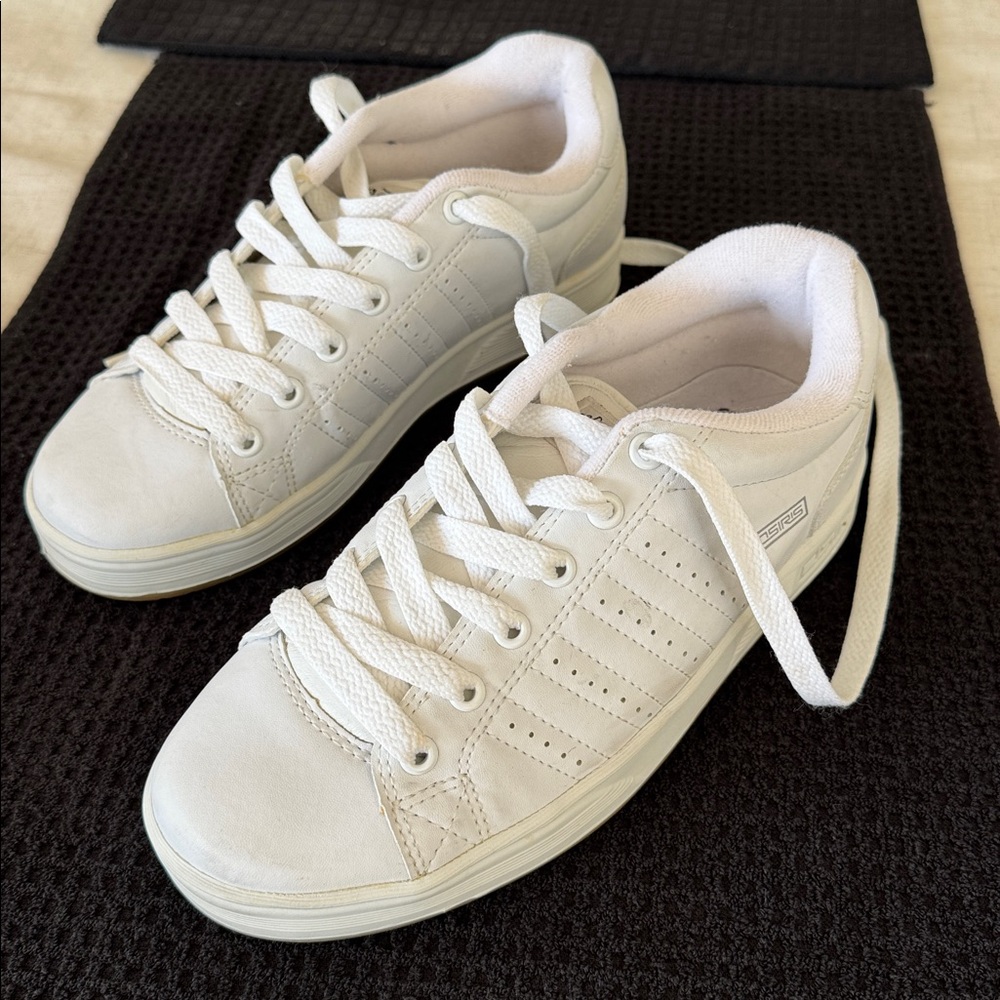 Osiris Women’s Troma Sneaker Size 8